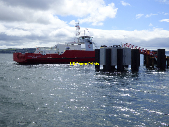 Photo 6"x4" Ferry approaching Hunters Quay terminal Hunter's Quay c2019