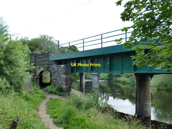 Photo 6"x4" Railway bridge over the Aire at Horsforth Wellroyd c2019
