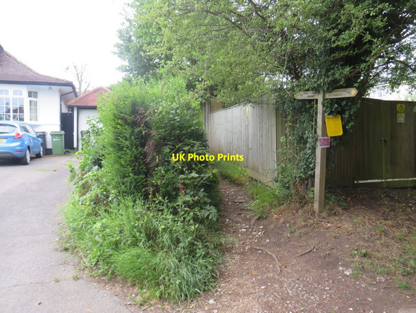 Photo 6"x4" Public footpath, Westhumble, near Dorking Dorking c2019