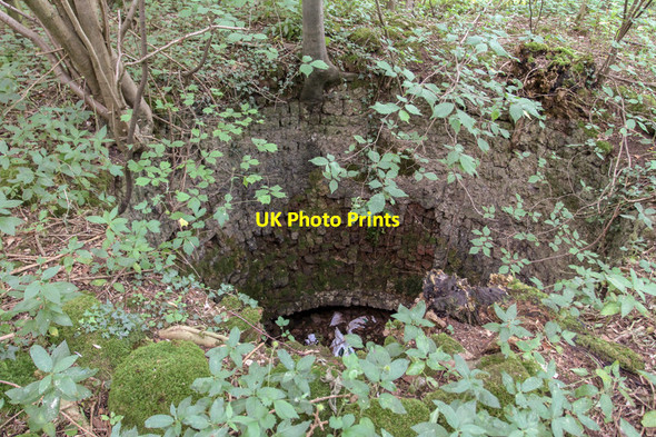 Photo 6"x4" Lime Kiln Pot at Bank Quarry Galphay c2019