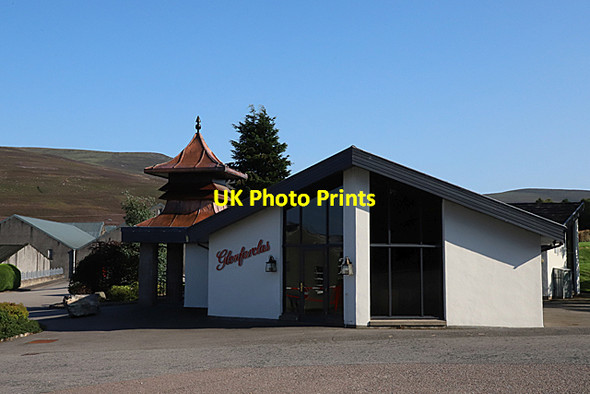 Photo 6"x4" Glenfarclas Distillery Visitor Centre Marypark\/NJ1938 c2019