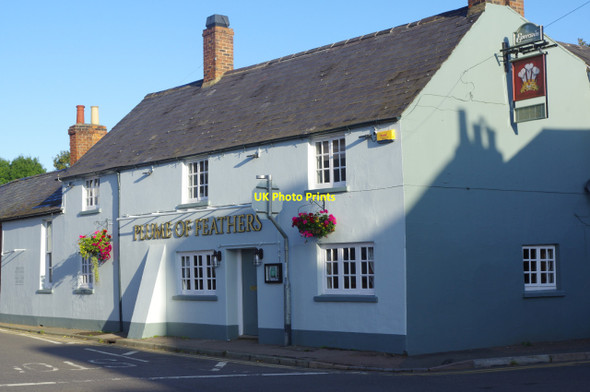 Photo 6"x4" The Plume of Feathers, Weedon Road Weedon c2019