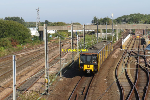 Photo 6"x4" Metro leaving Pelaw, near Gateshead Hebburn c2019