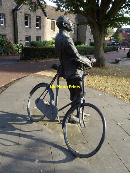 Photo 6"x4" Statue of Sir Edward Elgar Hereford c2019