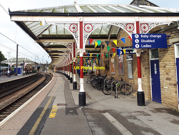 Photo 6"x4" Platform 2 at Skipton station Skipton c2019