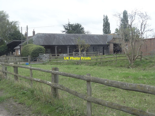 Photo 6"x4" Barn at Manor Farm, Sydenham Emmington c2019