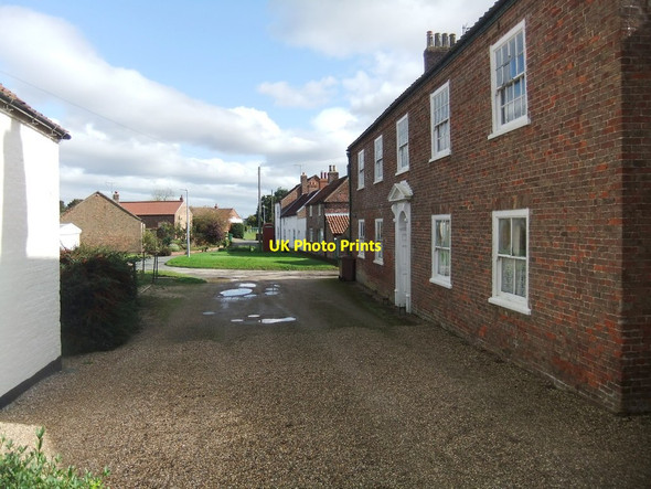 Photo 6"x4" Village scene, Harpham Harpham c2019
