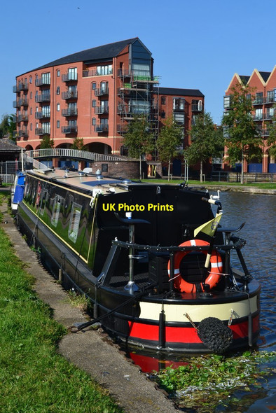 Photo 6"x4" Narrowboat and canalside apartments Chester c2019