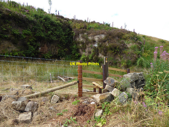 Photo 6"x4" Quarry adjacent to Hippins Bridge Blackshaw Head c2018