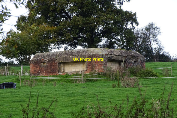 Photo 6"x4" Pillbox near the Kennet and Avon Canal, Wootton Rivers Cuckoo's Knob c2019