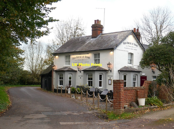 Photo 6"x4" Newnham, Hampshire: The Old House at Home Nately Scures c2019