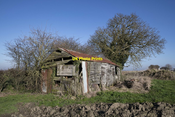 Photo 6"x4" A tumbledown stable block Gorefield c2020