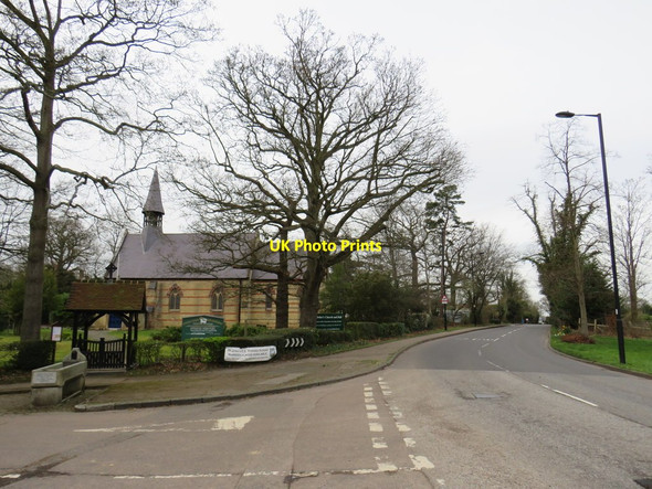 Photo 6"x4" Church of St John the Baptist, near Enfield Enfield\/TQ3396 c2020