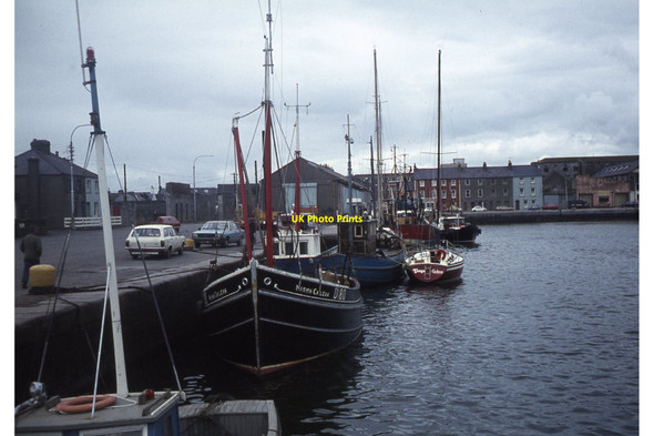 Photo 6"x4" Quayside, Dock Street, Galway Salthill c1980