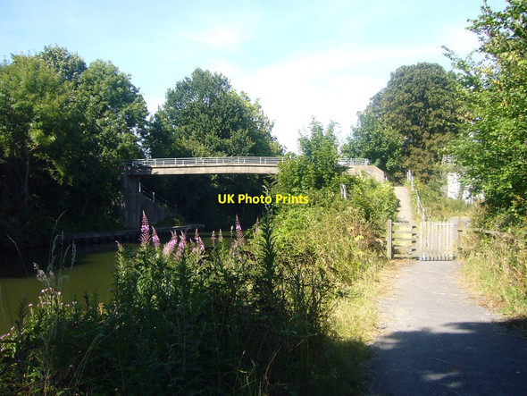 Photo 6"x4" Sunbury Lock Cut Bridge Sunbury c2008