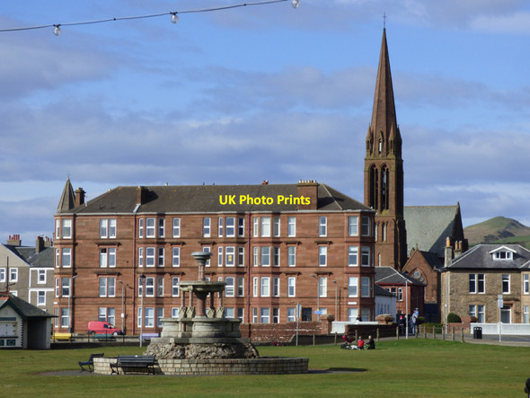 Photo 6"x4" Mackerston fountain Largs\/NS2059 c2020