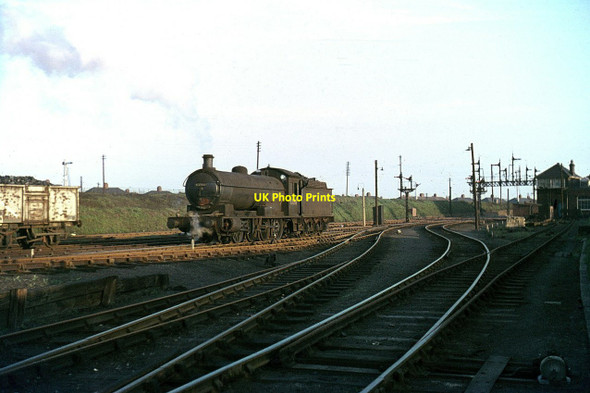 Photo 6"x4" Q6 locomotive at Tyne Dock locomotive shed, 1967 Jarrow c1967
