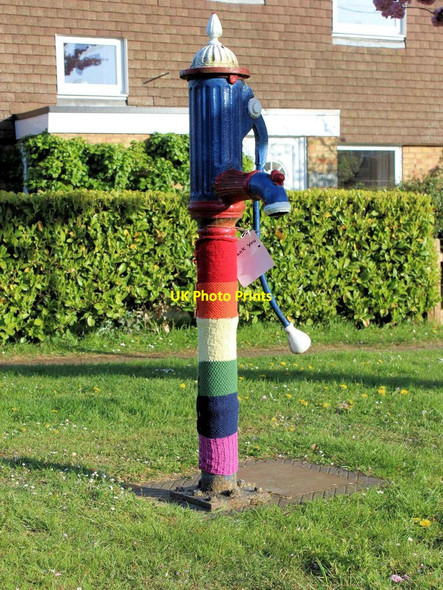 Photo 6"x4" The village pump with rainbow muffler Dry Drayton c2020