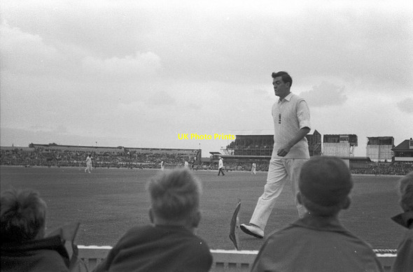 Photo 6"x4" Fourth Test, England v Australia, Old Trafford, 1961 Stretford\/SJ7994 c1961