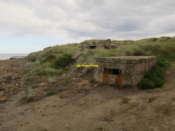 Photo 6"x4" Pillbox and gun emplacement Newbiggin-by-the-Sea c2018