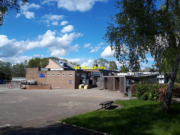 Photo 6"x4" Holy Trinity School, Green Lane, Cookridge Horsforth c2020