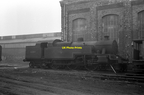 Photo 6"x4" Ex LMS 2-6-4 tank 42359, Horwich Works \u00e2\u0080\u0093 1963 Horwich c1963