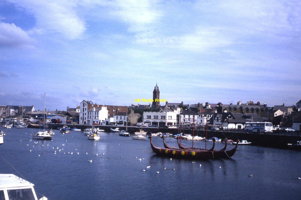 Photo 6"x4" Viking replica boats, Peel Harbour Peel\/SC2484 c1993