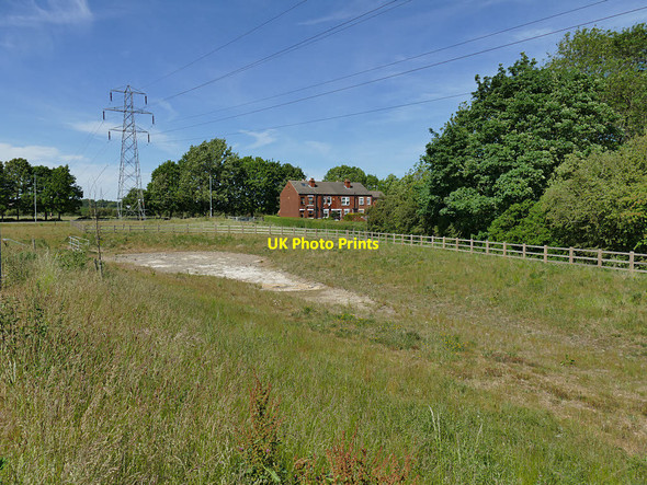 Photo 6"x4" Drainage holding pond alongside Nellie Spindler Drive Wakefield\/SE3320 c2020