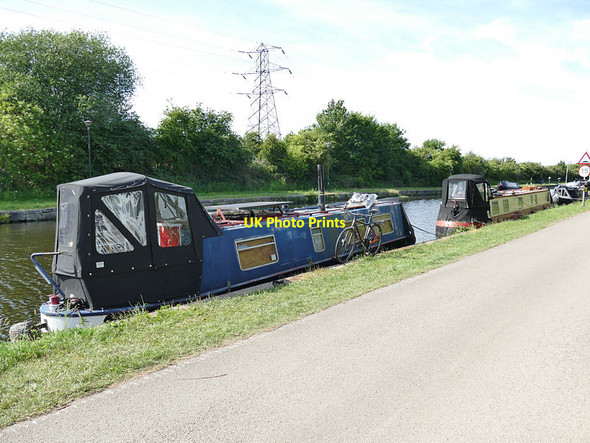 Photo 6"x4" Narrowboats on the Aire and Calder Navigation Wakefield\/SE3320 c2020