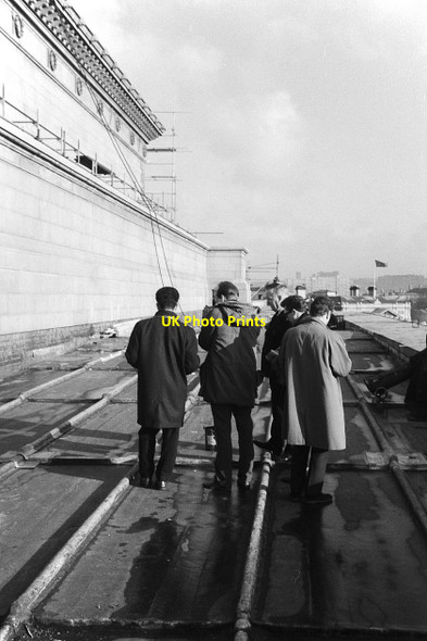 Photo 6"x4" On the roof of St George's Hall \u00e2\u0080\u0093 1964 Vauxhall\/SJ3491 c1964