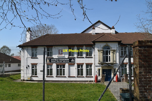 Photo 6"x4" Territorial Army Centre Royal Tunbridge Wells c2020