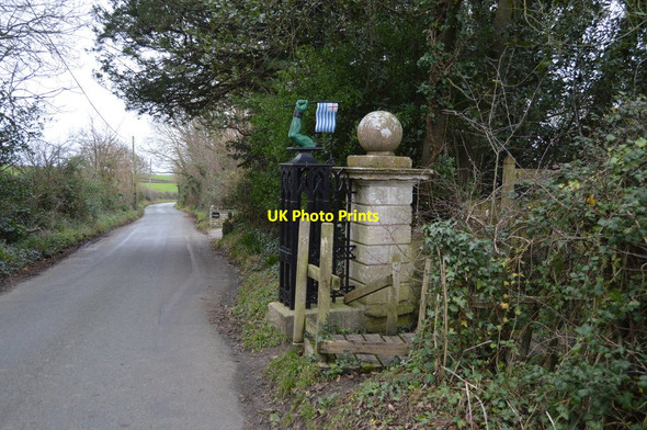 Photo 6"x4" Gate pier and Gate, Chickerell - Fleet boundary Chickerell c2018