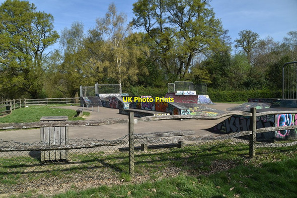 Photo 6"x4" Skateboard Park, Grosvenor Park Royal Tunbridge Wells c2020
