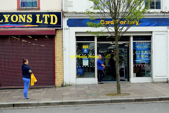 Photo 6"x4" Social distancing queue, Card Factory, Omagh Omagh c2020