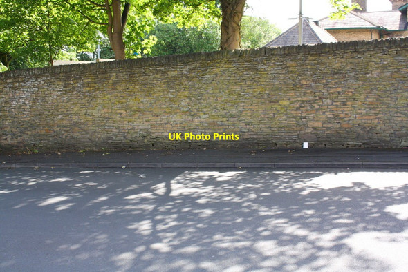 Photo 6"x4" Stone wall on SW side of Farcliffe Road opposite Farcliffe Terrace Bradford\/SE1632 c2017