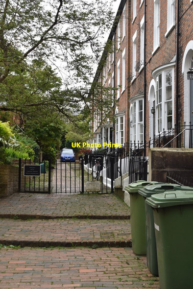 Photo 6"x4" Bedford Terrace Royal Tunbridge Wells c2020