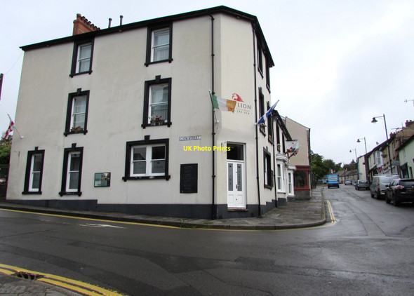 Photo 6"x4" Lion in the centre of Blaenavon Blaenavon c2020