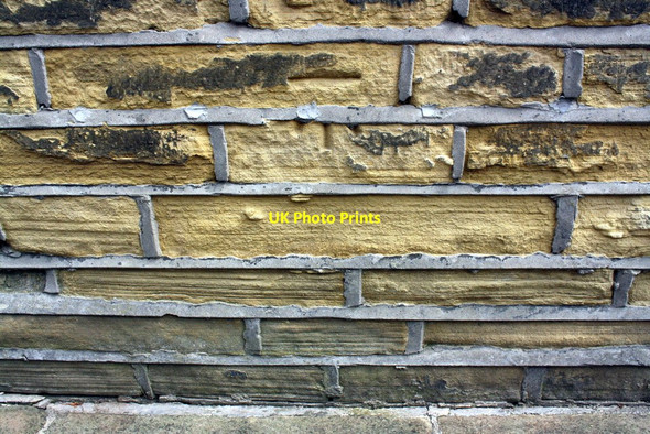 Photo 6"x4" Benchmark on #9 Devonshire Terrace, St Mary's Road Bradford\/SE1632 c2017