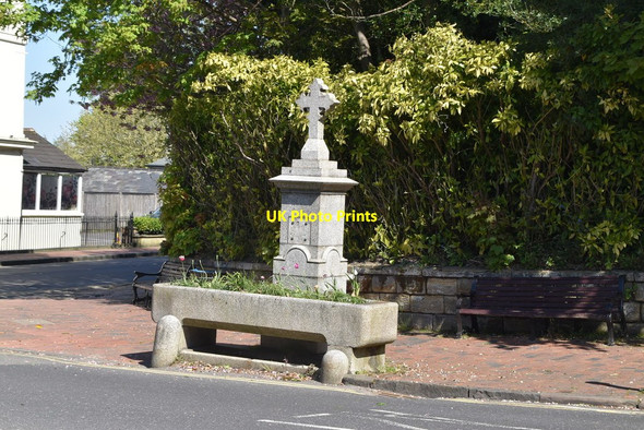 Photo 6"x4" Fountain and trough Royal Tunbridge Wells c2020