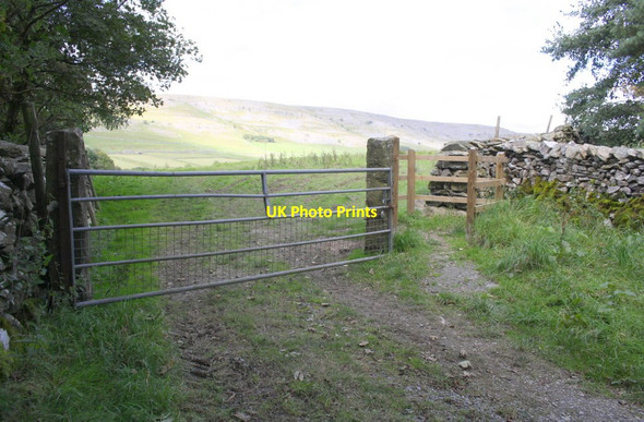 Photo 6"x4" Gateway across track on east side of Ingleton Quarry Ingleton\/SD6973 c2017