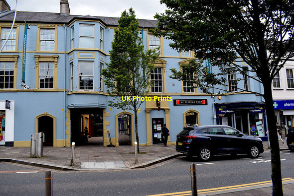 Photo 6"x4" Former Royal Arms Hotel fa\u00c3\u00a7ade, Omagh Omagh c2020