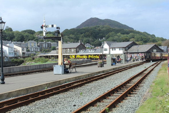 Photo 6"x4" Porthmadog harbour station during Covid 2020 Porthmadog c2020