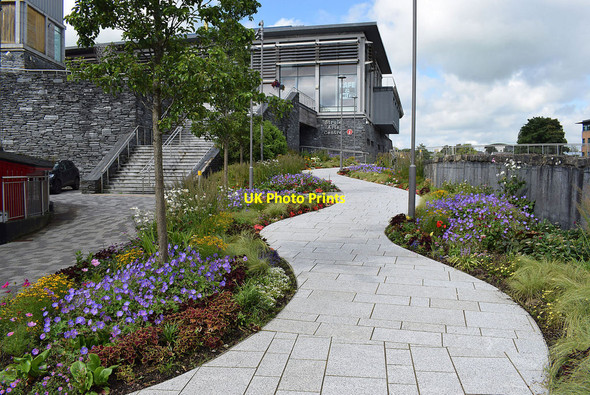 Photo 6"x4" Curved path, Strule Arts Centre, Omagh Omagh c2020