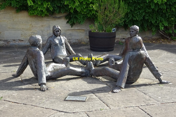 Photo 6"x4" Touching Souls Tewkesbury c2020