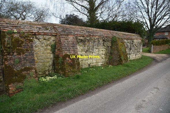 Photo 6"x4" Wall to The Manor House Hawkley\/SU7429 c2019