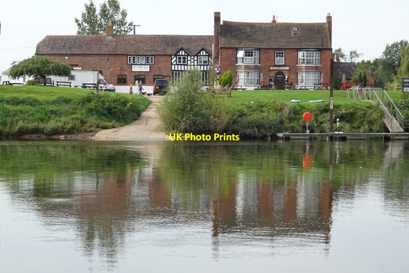 Photo 6"x4" Lower Lode Hotel Tewkesbury c2020