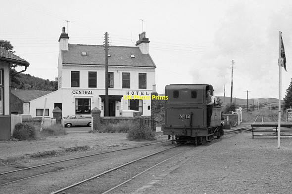 Photo 6"x4" Isle of Man Railway 12 'Hutchison' at St Johns \u00e2\u0080\u0093 1968 St John's\/SC2781 c1968