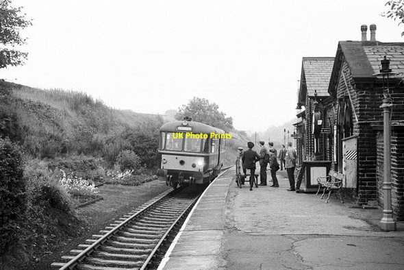 Photo 6"x4" Railbus at Haworth Station \u00e2\u0080\u0093 1968 Haworth c1968
