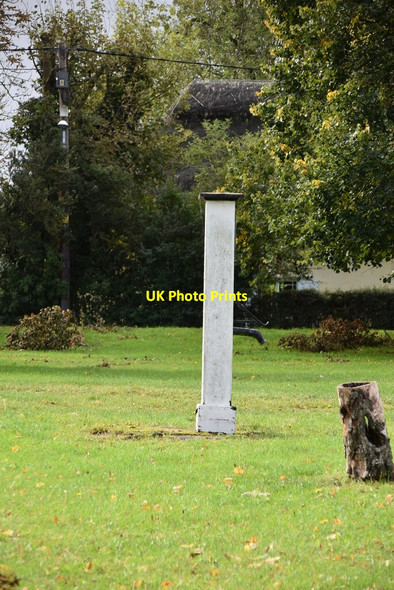 Photo 6"x4" Village pump Wicken\/TL5670 c2020