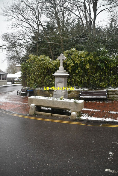 Photo 6"x4" Drinking Fountain and water trough Royal Tunbridge Wells c2021